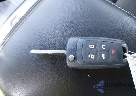 2016 Chevrolet Impala 1Lt из США, поврежденный, VIN 2G1105SA2G9163345